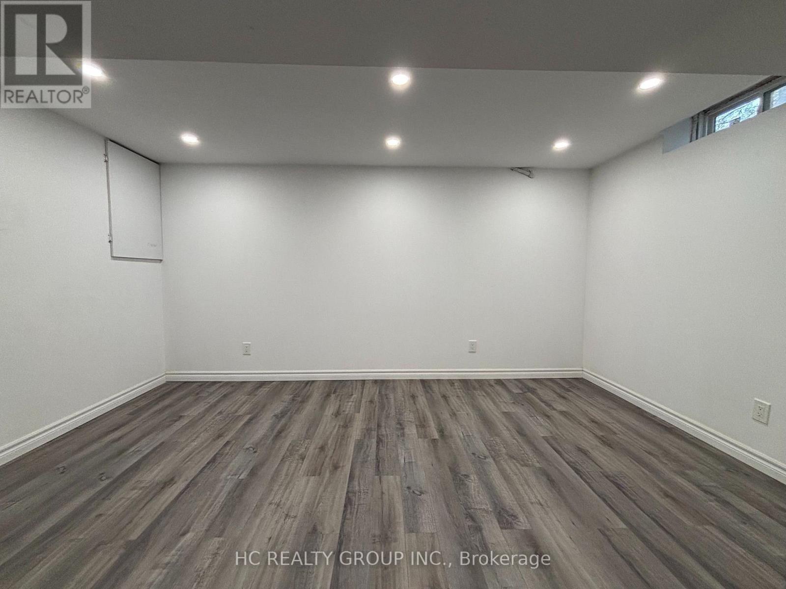 27 Lucas Lane, Ajax, ON photo 13