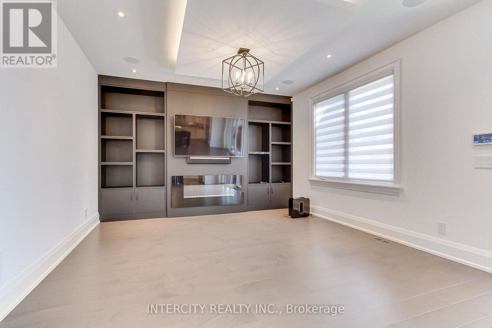 45 Nordale Crescent, Toronto, ON photo 21