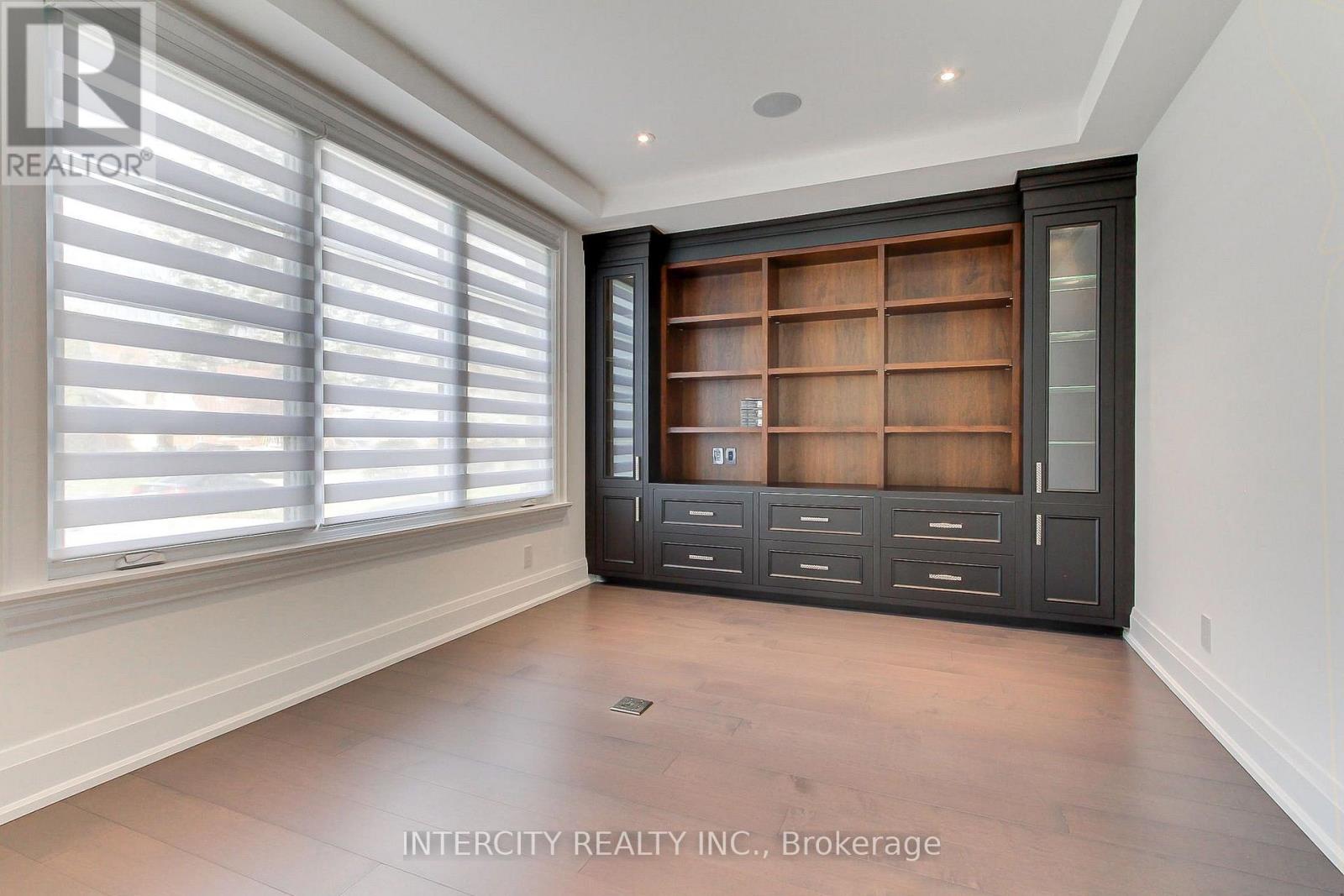 45 Nordale Crescent, Toronto, ON photo 23