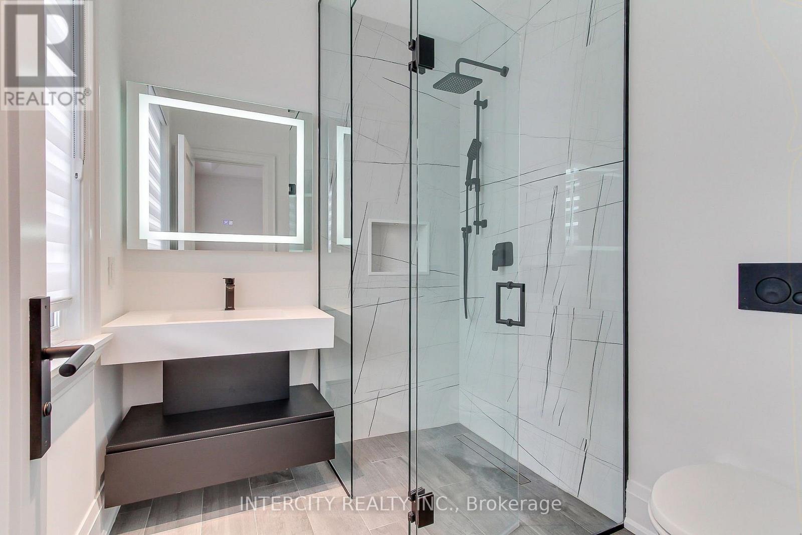 45 Nordale Crescent, Toronto, ON photo 32