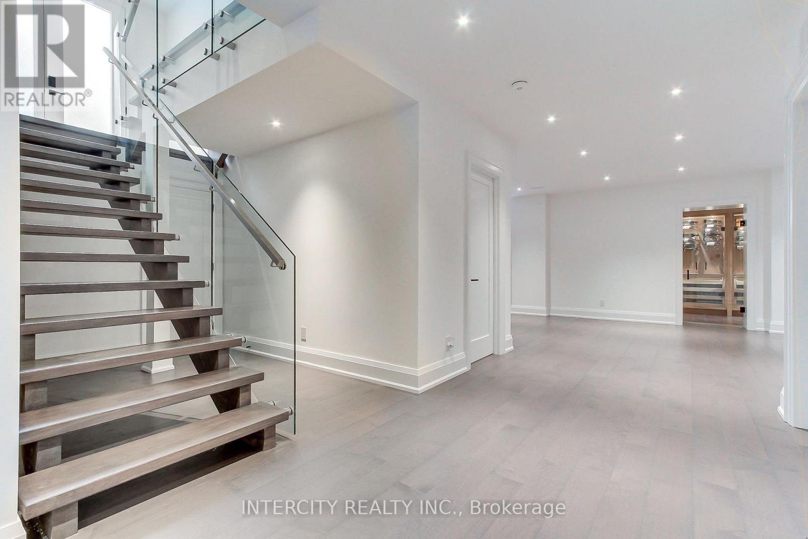 45 Nordale Crescent, Toronto, ON photo 38