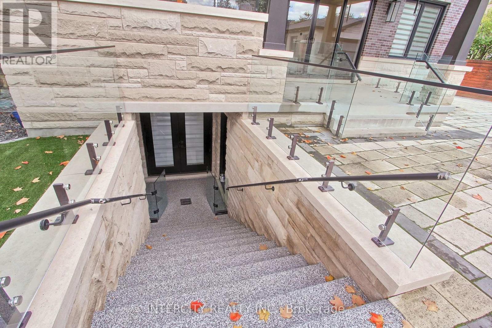 45 Nordale Crescent, Toronto, ON photo 49