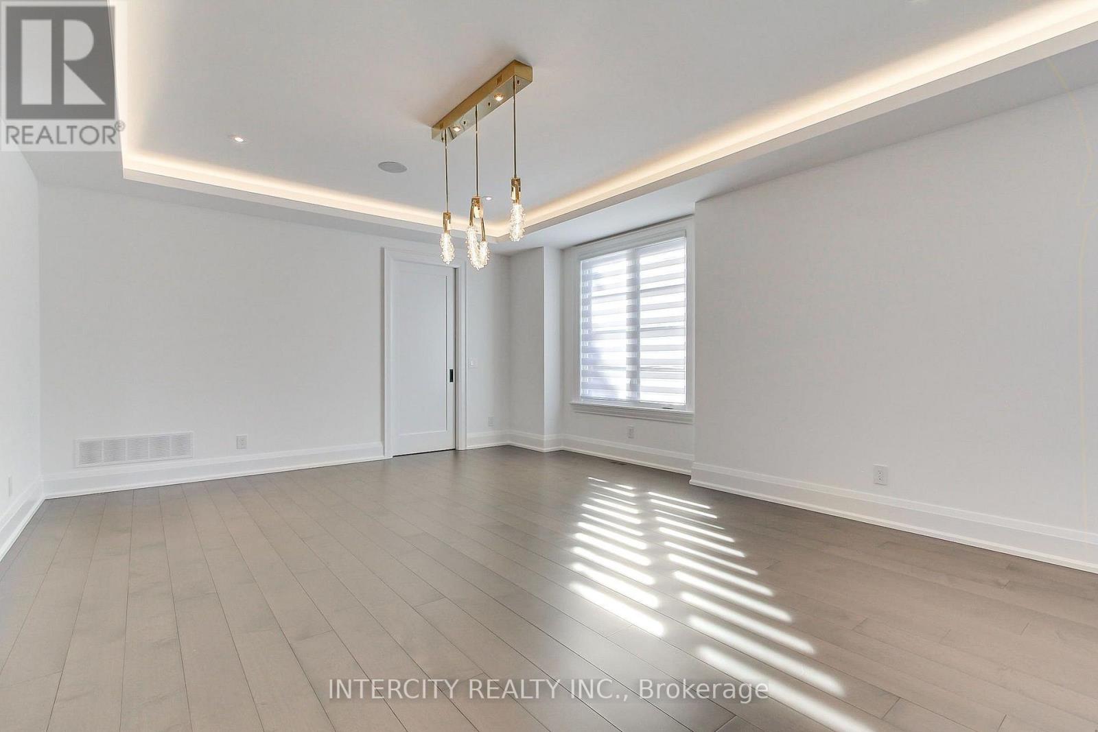 Photo of 45 NORDALE CRESCENT