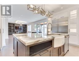 Exercise room - 45 Nordale Crescent, Toronto, ON M6M2Z9 Photo 12