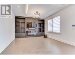 45 Nordale Crescent, Toronto, ON M6M2Z9 Photo 21