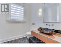 45 Nordale Crescent, Toronto, ON M6M2Z9 Photo 24