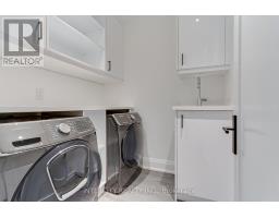 45 Nordale Crescent, Toronto, ON M6M2Z9 Photo 37