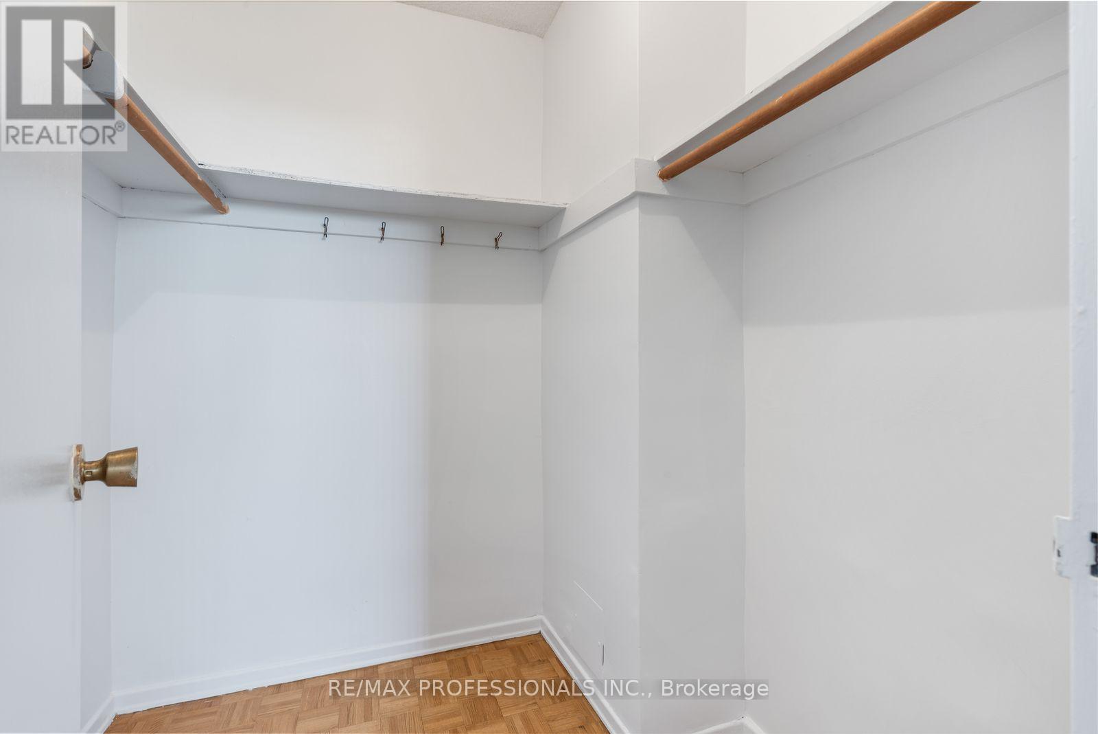 1102- 451 The West Mall Drive, Toronto, ON photo 15