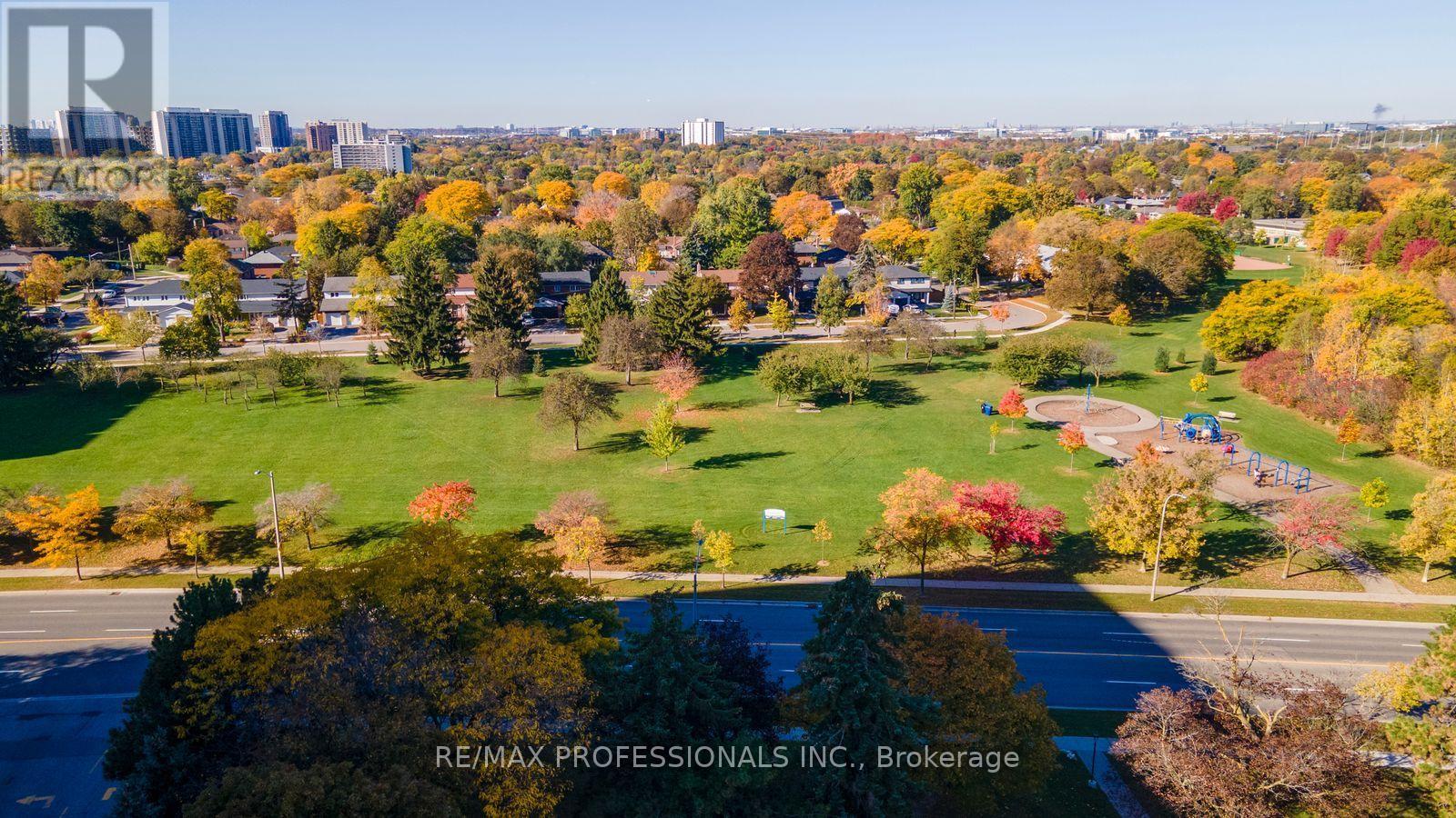 1102- 451 The West Mall Drive, Toronto, ON photo 33