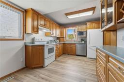 1041 Mcleod Avenue, Winnipeg, MB R2G2L1 Photo 12