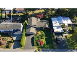 364 54 Street, Delta, BC V4M3G5 Photo 32