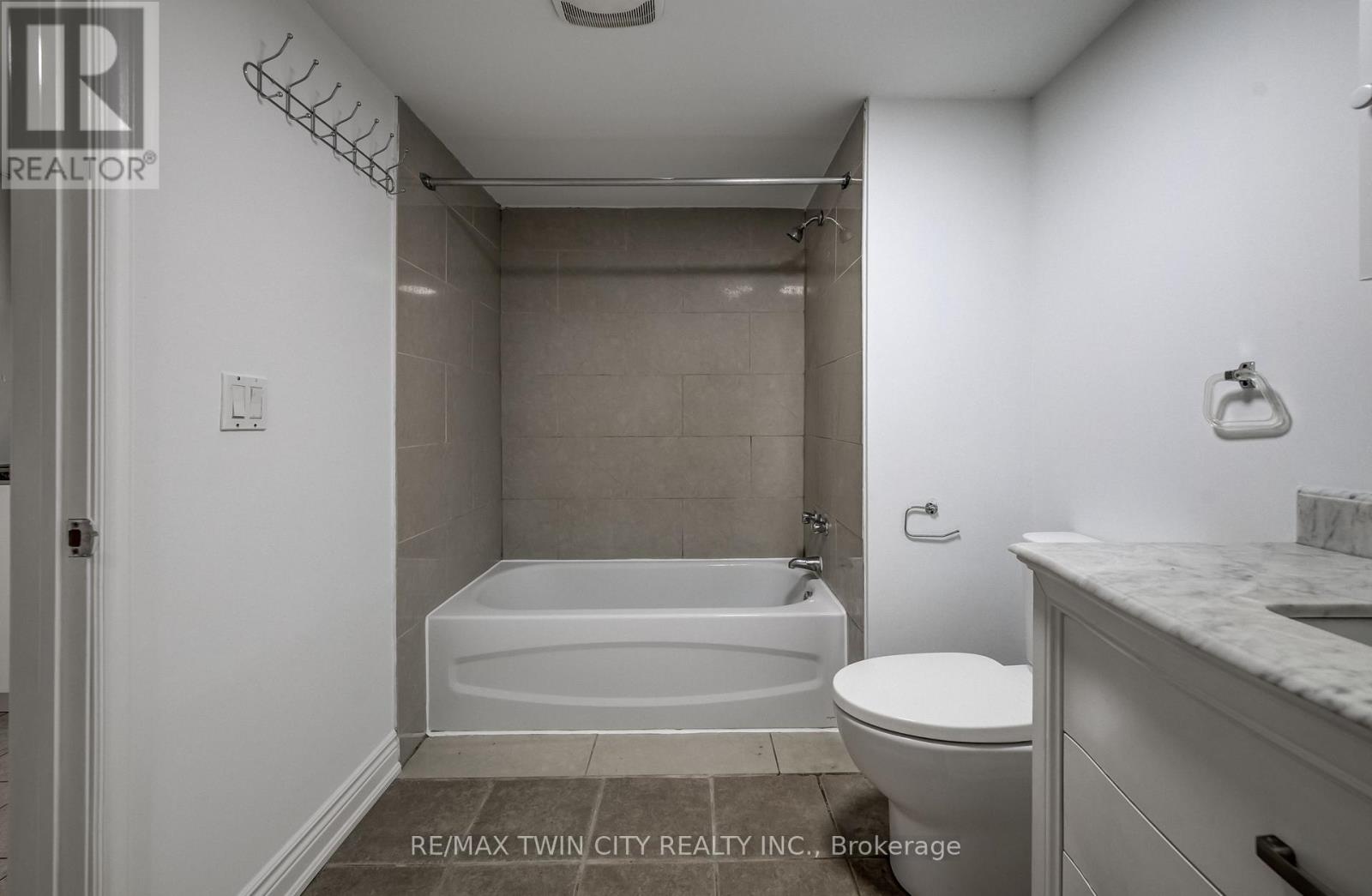 176 Samuelson Street, Cambridge, ON photo 37