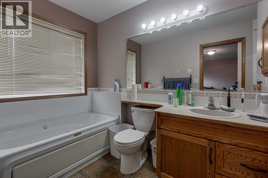 13 Dumas Crescent, photo 20 of 49