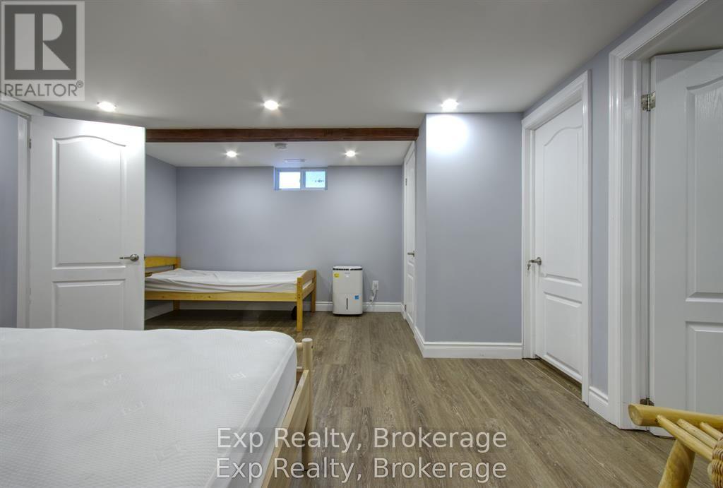 27 Groeger Road, Huntsville, ON photo 39