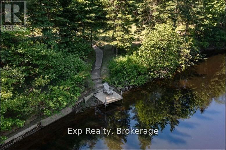 27 Groeger Road, Huntsville, ON photo 4