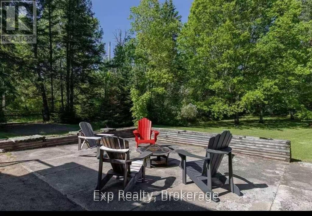 27 Groeger Road, Huntsville, ON photo 9