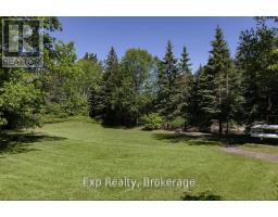 27 Groeger Road, Huntsville, ON P1H2J4 Photo 11