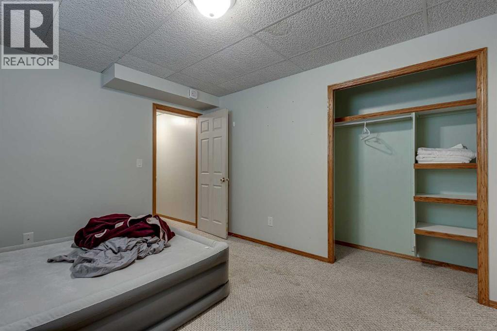 13 Dumas Crescent, photo 39 of 49