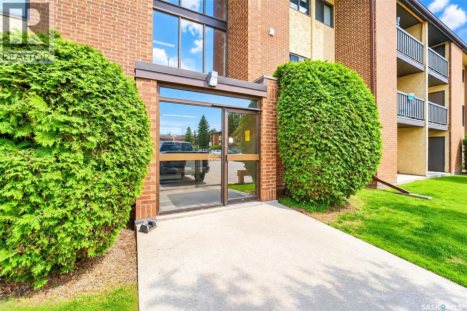 309 315 Tait CRESCENT, Saskatoon — photo 11