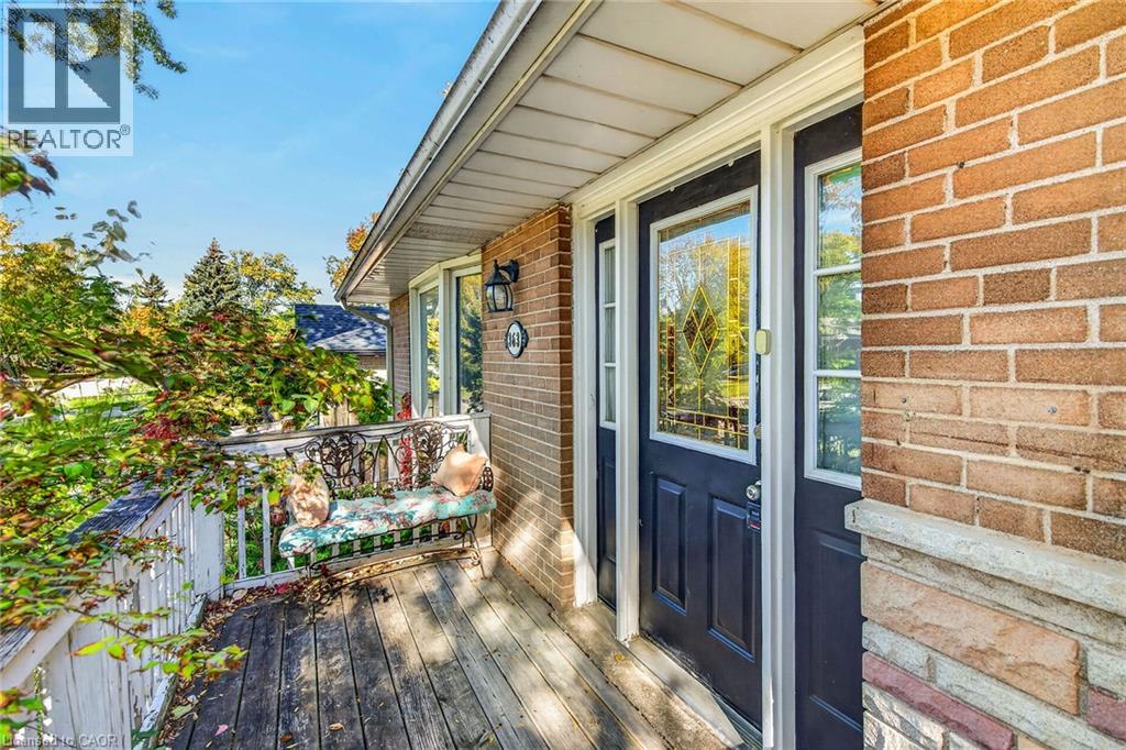 Photo of 363 DUNCOMBE Drive