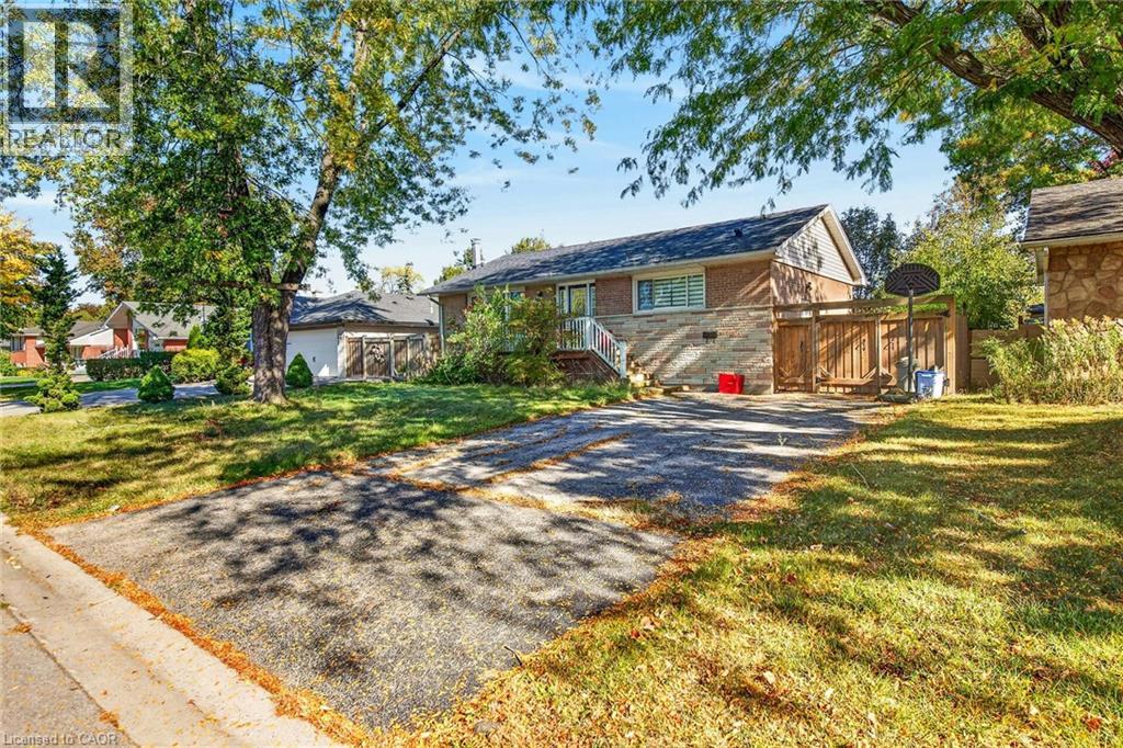 Photo of 363 DUNCOMBE Drive