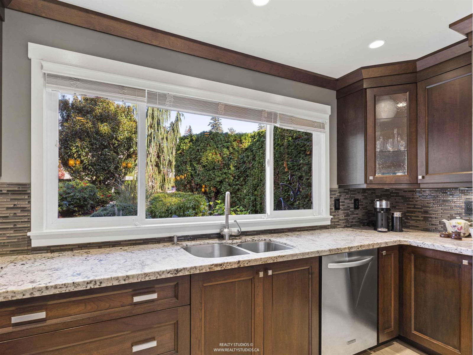 8075 MODESTO Drive, Delta