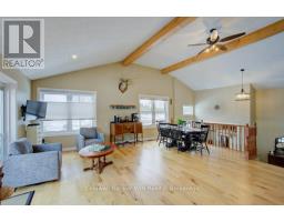 Kitchen - 314539 Highway 6, West Grey, ON N0G1R0 Photo 9