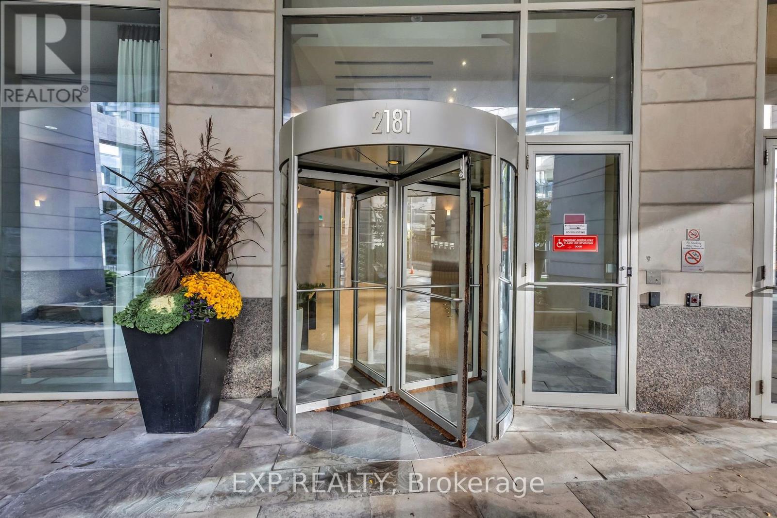 806- 2181 Yonge Street, Toronto, ON photo 21