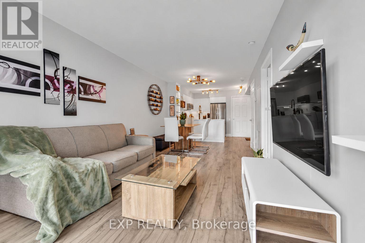 Photo of 806 - 2181 YONGE STREET