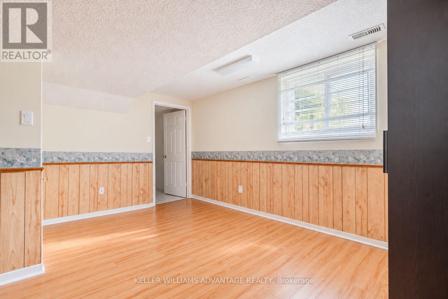 58 Ambercroft Boulevard, Toronto, ON photo 35