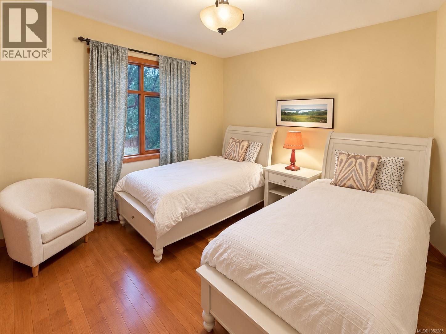  123 Murrelet Place, Salt Spring