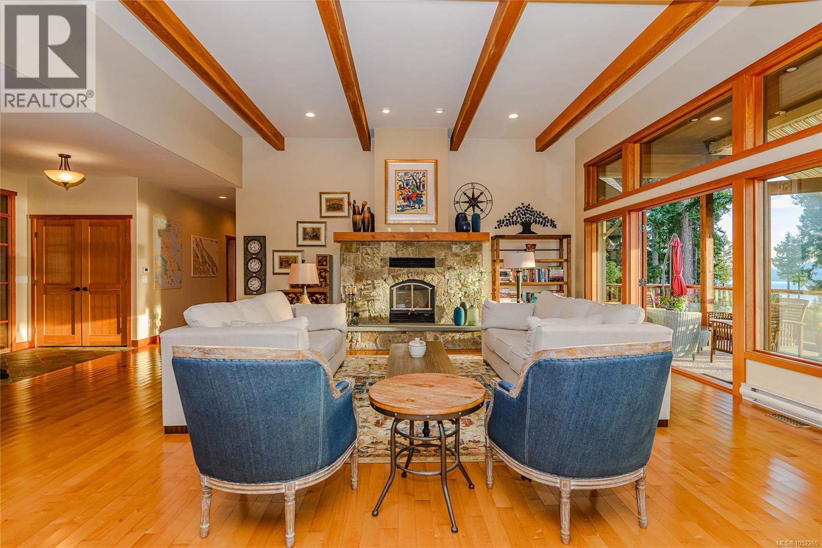 123 Murrelet Place, Salt Spring