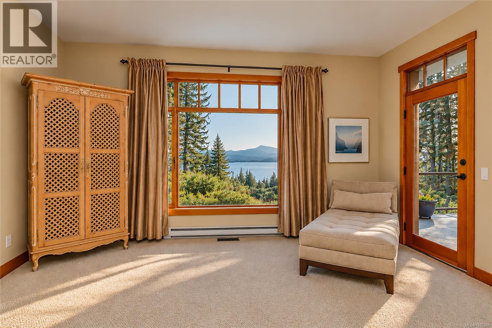  123 Murrelet Place, Salt Spring