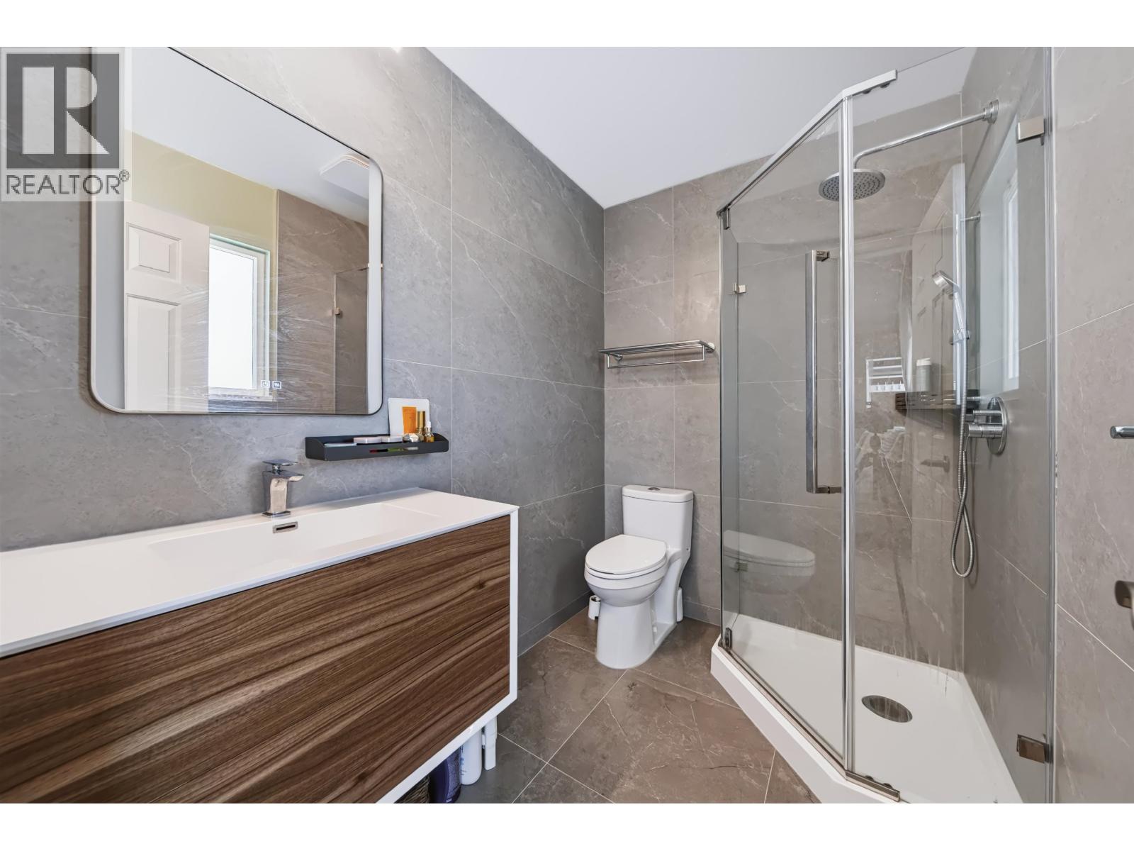 7700 DAMPIER Drive, Richmond