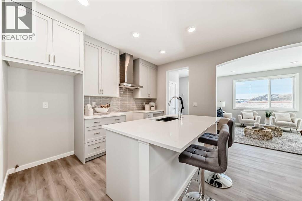 684 Savanna Drive NE, Calgary — photo 8