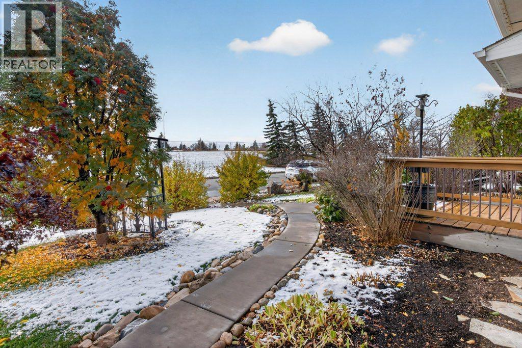 6024 Pinecrest Way NE, Calgary — photo 32