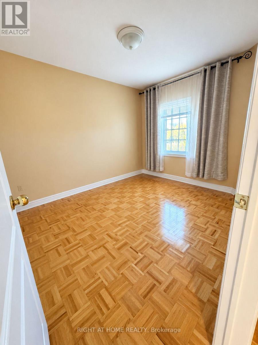 Photo of 205 DEEPSPRINGS CRESCENT