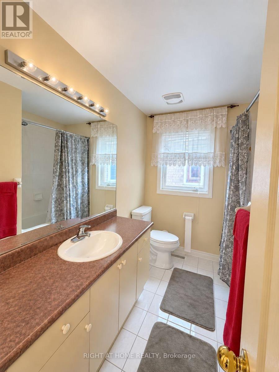 Photo of 205 DEEPSPRINGS CRESCENT