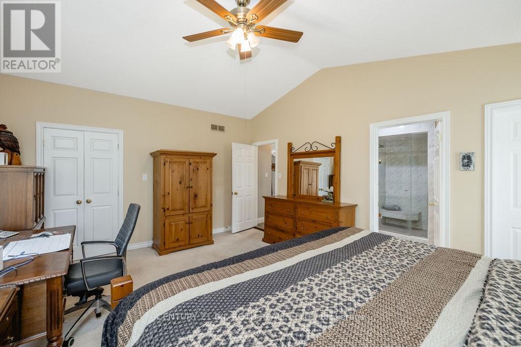 1909 Mcleod Drive, Severn photo 32
