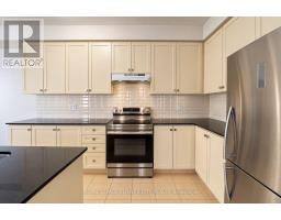 85 Finegan Circle, Brampton, ON L7A4Z8 Photo 12