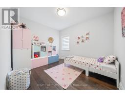 51 Cynthia Road, Toronto, ON M6N2P8 Photo 25
