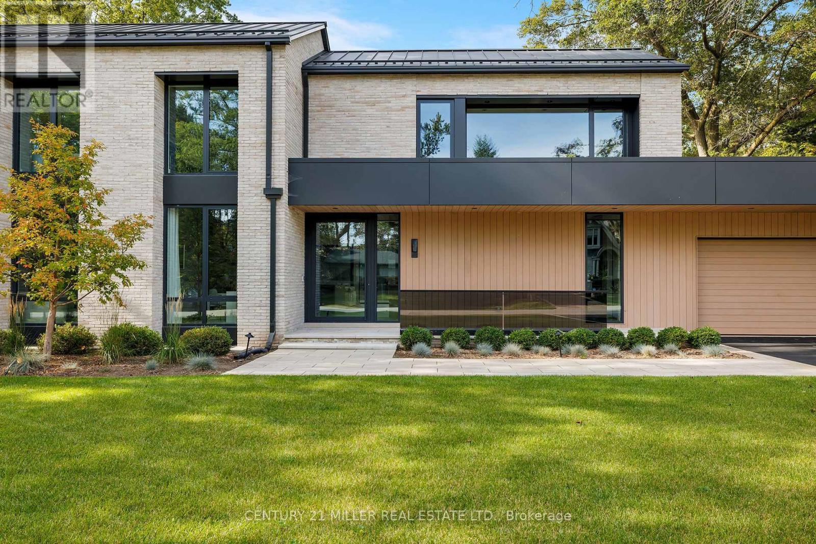 Photo of 222 BURGUNDY DRIVE