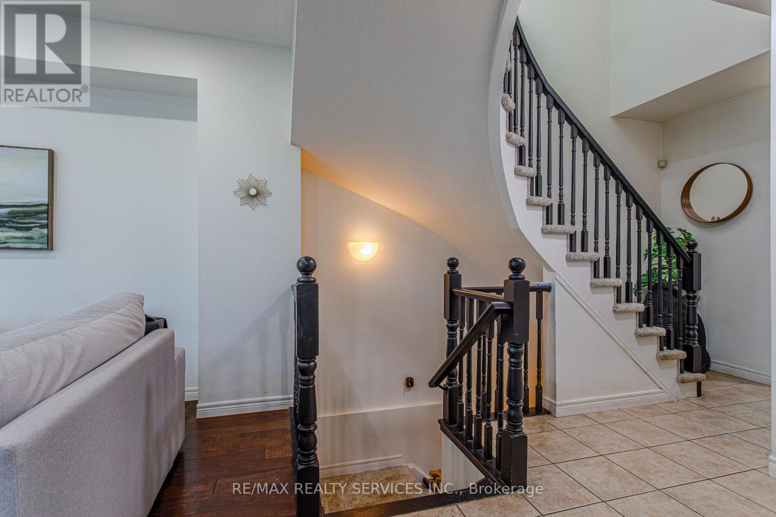 49 Marina Point Crescent North, Hamilton, ON photo 17