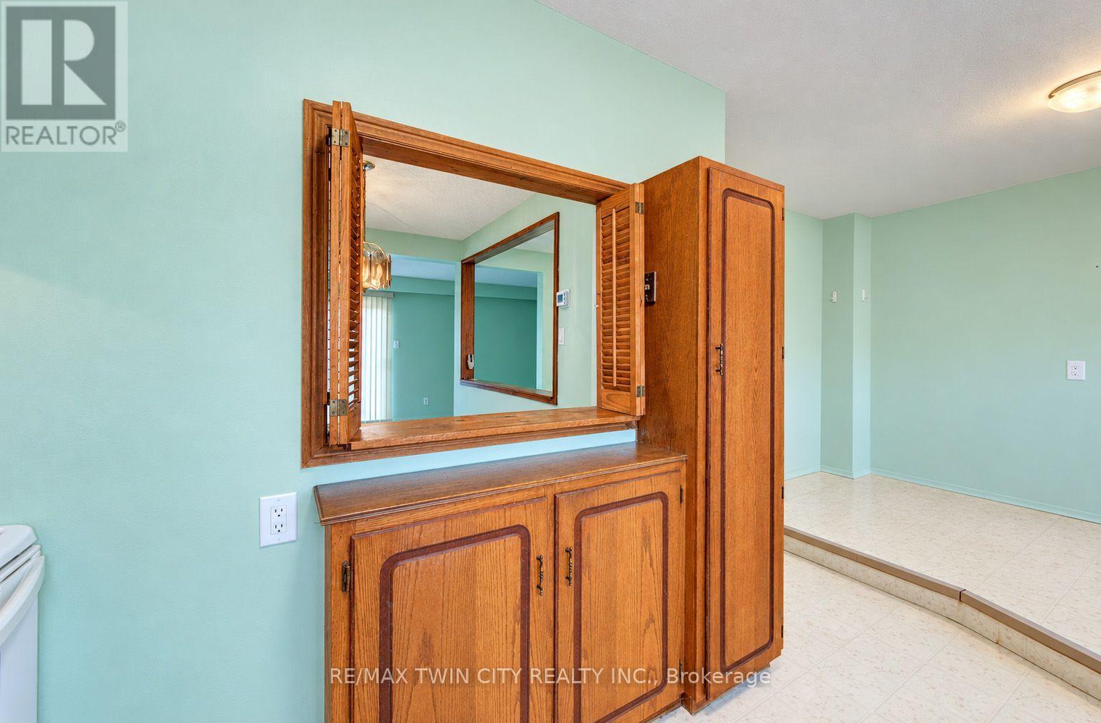20- 187 Grulke Street, Kitchener, ON photo 17