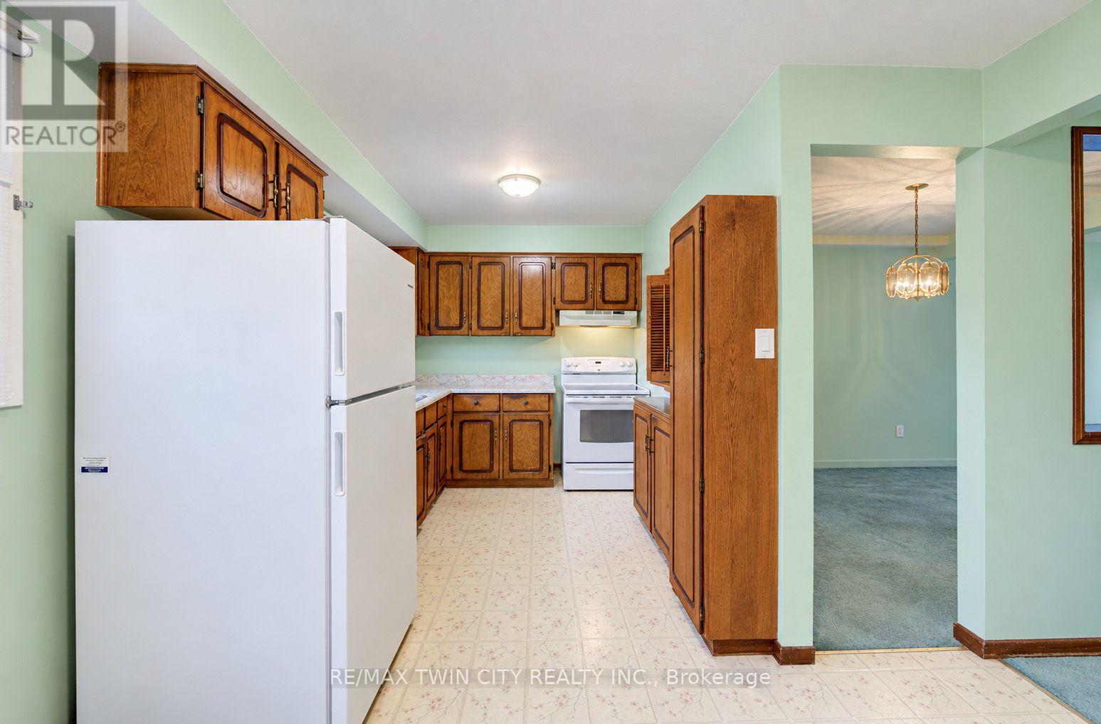 20- 187 Grulke Street, Kitchener, ON photo 18