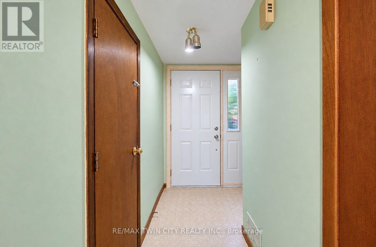20 - 187 GRULKE STREET, Kitchener — photo 5