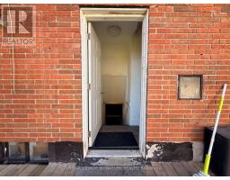 406 Vermont Avenue, London South, ON N5Z3E5 Photo 13
