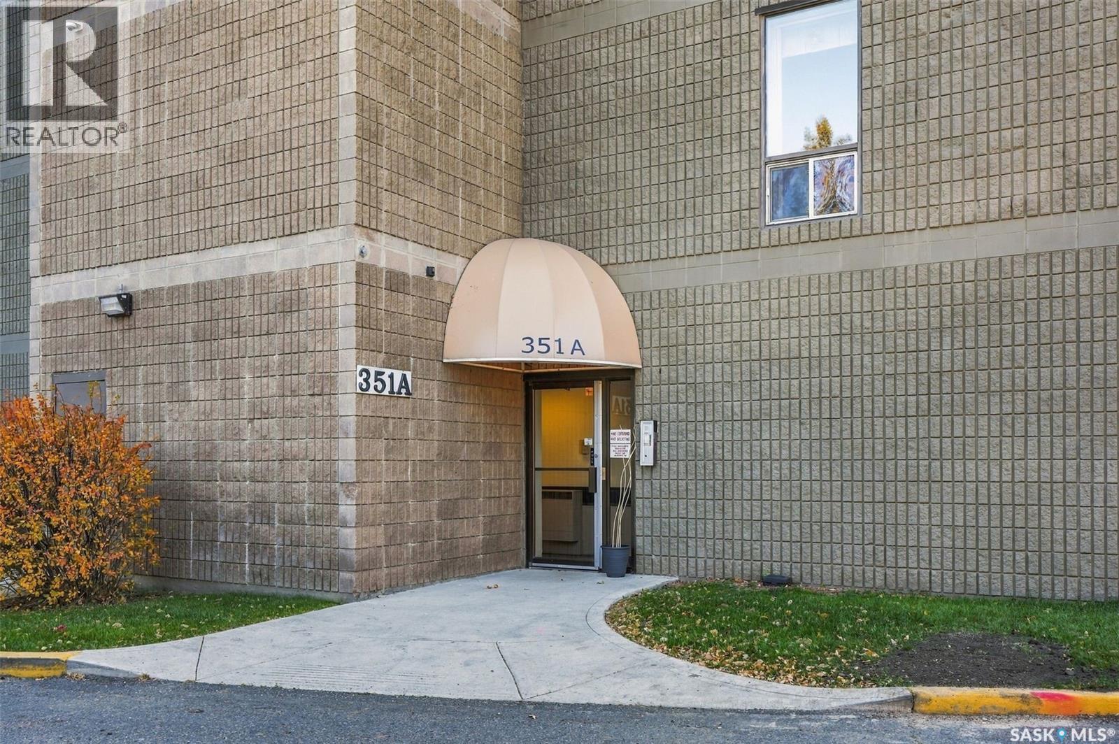 301 A 351 A Saguenay DRIVE, Saskatoon Saskatchewan — photo 3
