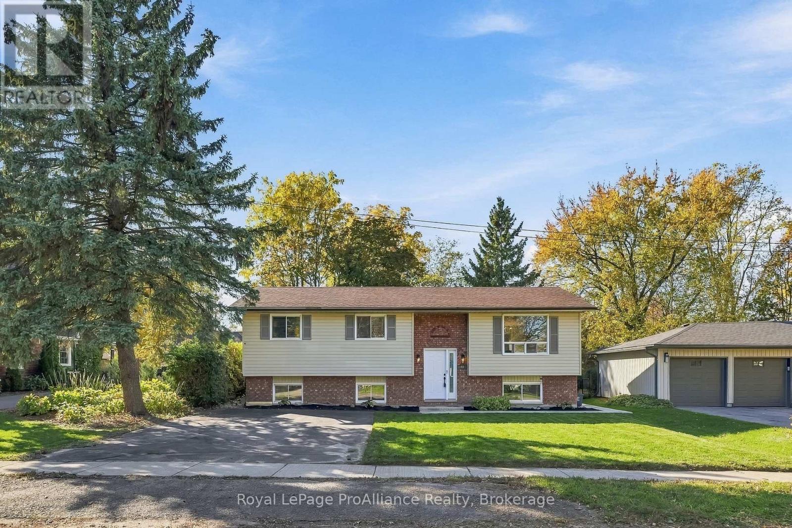 40 Division Street North, Brighton, ON