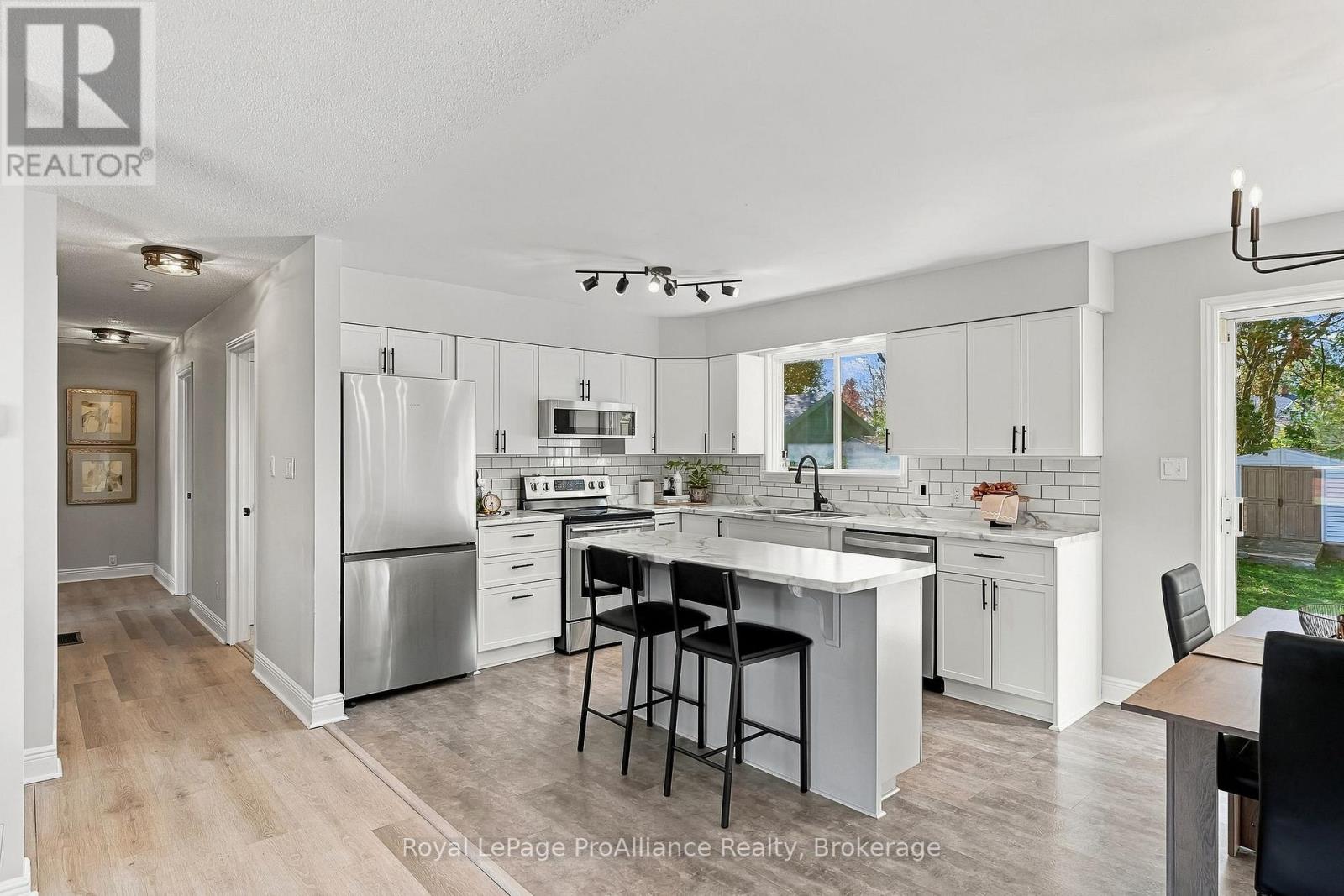 40 Division Street North, Brighton, ON photo 10